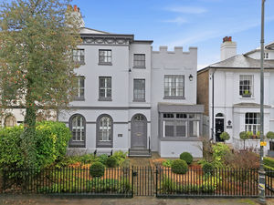 Photo 32- click for photo gallery